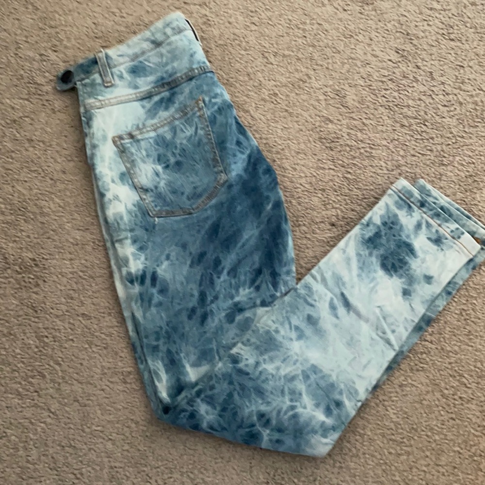 Tie dye wash jeans